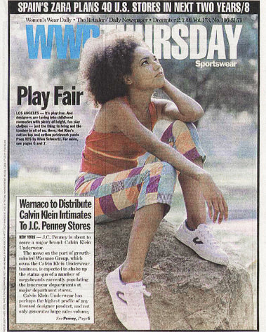 WWD December 1999
