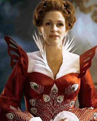 Julia Roberts in Mirror Mirror 2011